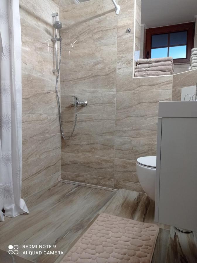 Zerko Holiday Home - Vineyard Chalet With Sauna And Jacuzzi Free Mirna Extérieur photo