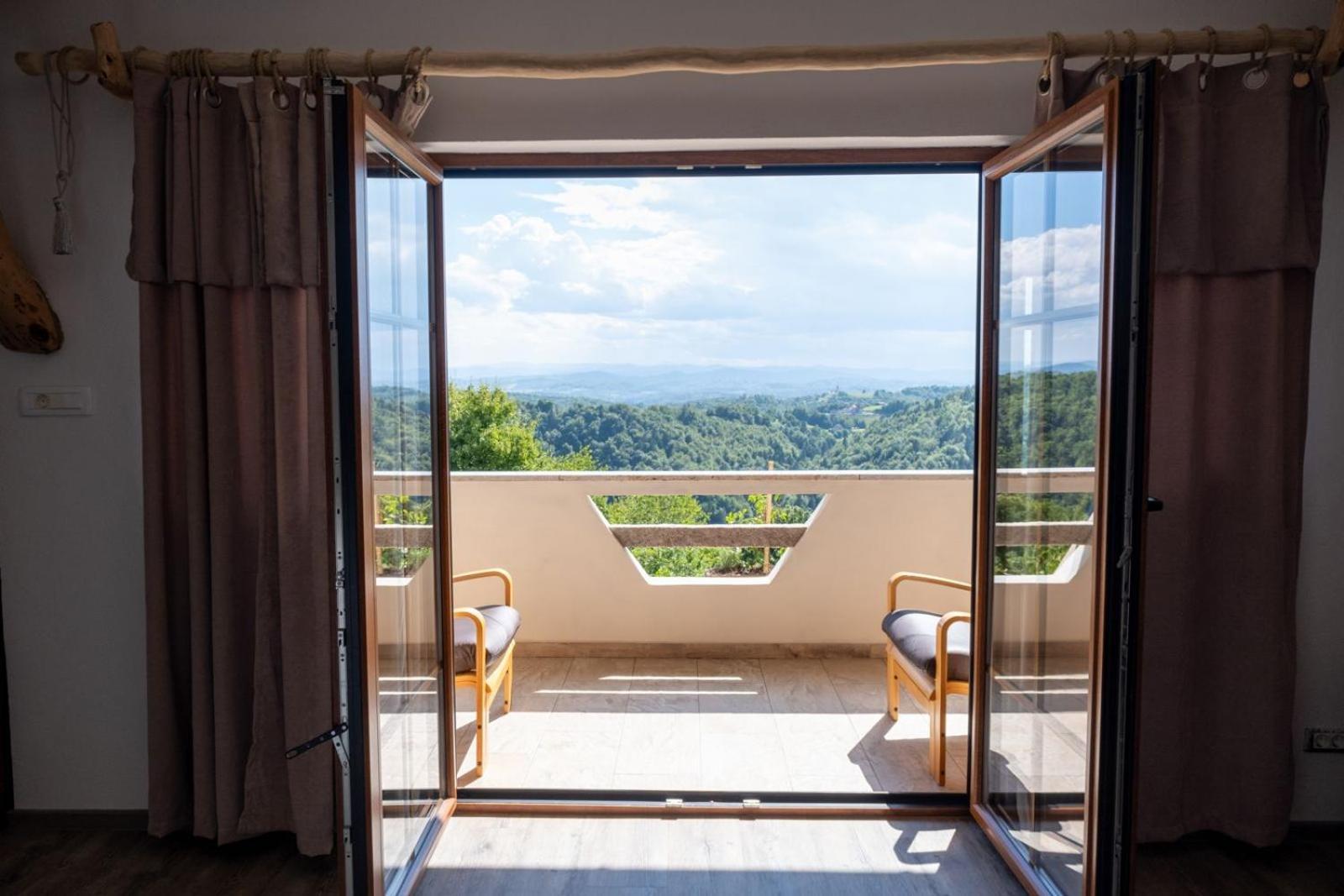 Zerko Holiday Home - Vineyard Chalet With Sauna And Jacuzzi Free Mirna Extérieur photo