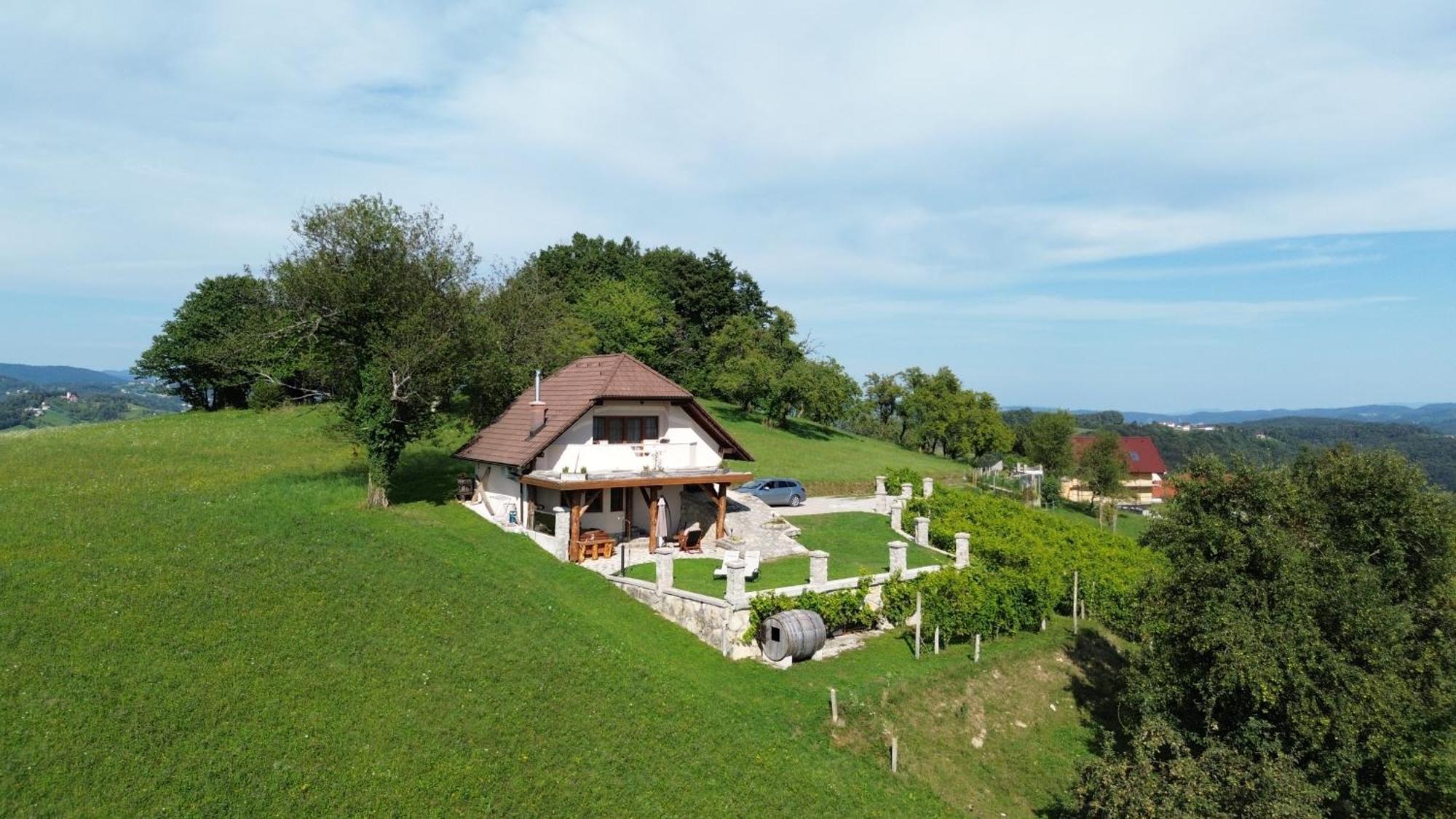 Zerko Holiday Home - Vineyard Chalet With Sauna And Jacuzzi Free Mirna Extérieur photo